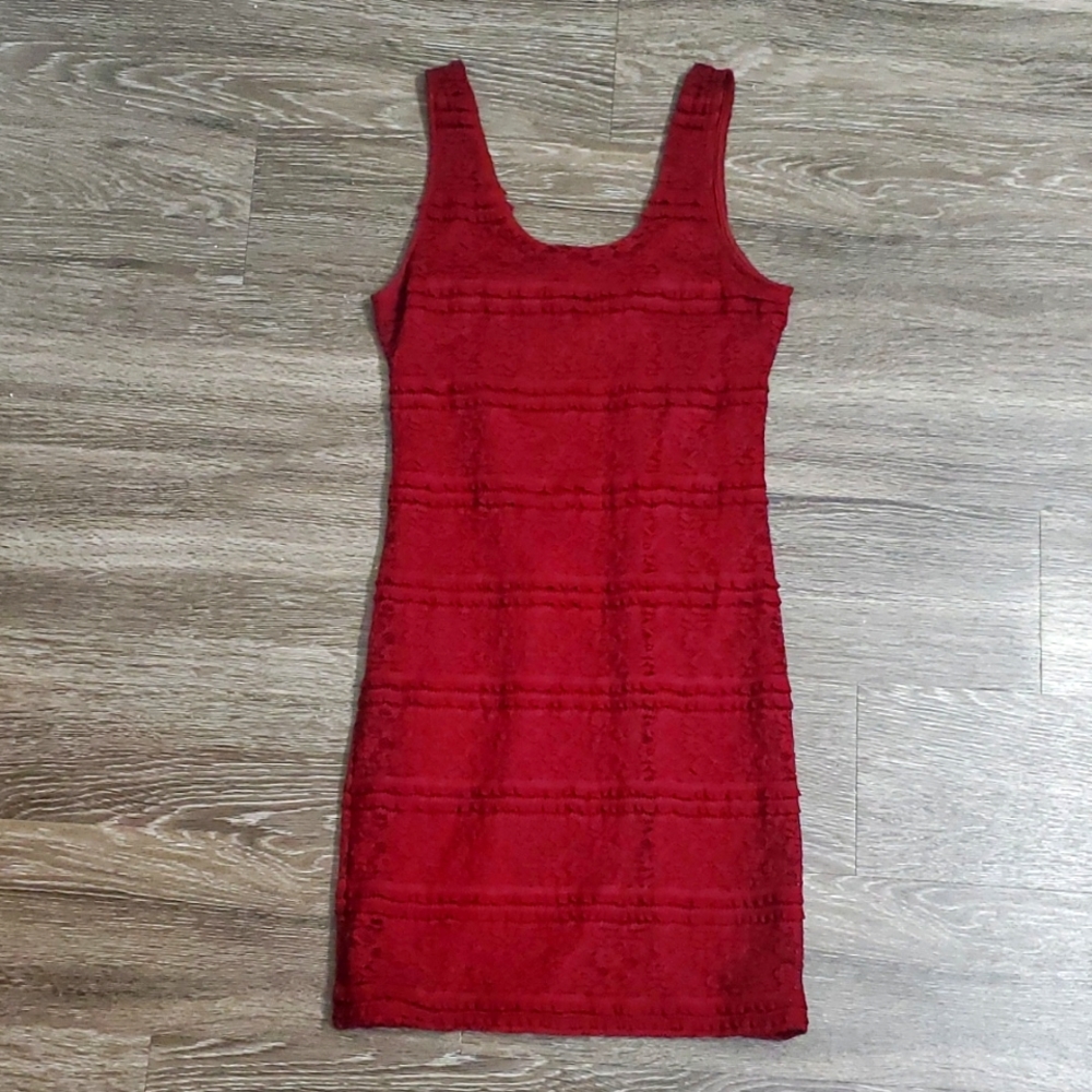 Forever 21 maroon lace dress